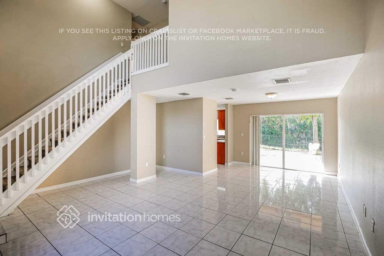 15813 Sw 79th St - Photo 4 of 18