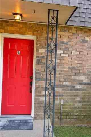 19 Houmas Pl #A