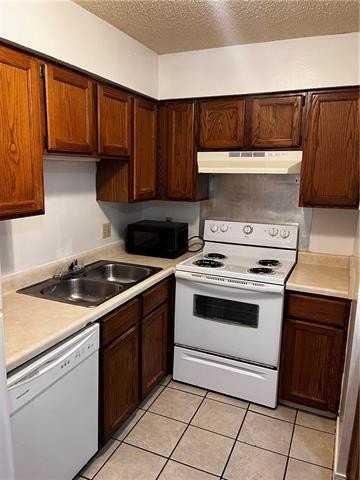 612 Rue Saint Martin #D - Photo 4 of 10