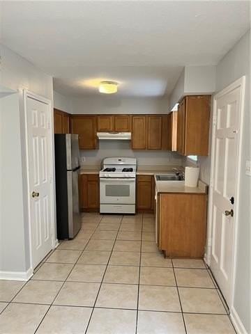 11040 Roger Dr #D - Photo 2 of 28