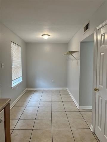 11040 Roger Dr #D - Photo 4 of 28