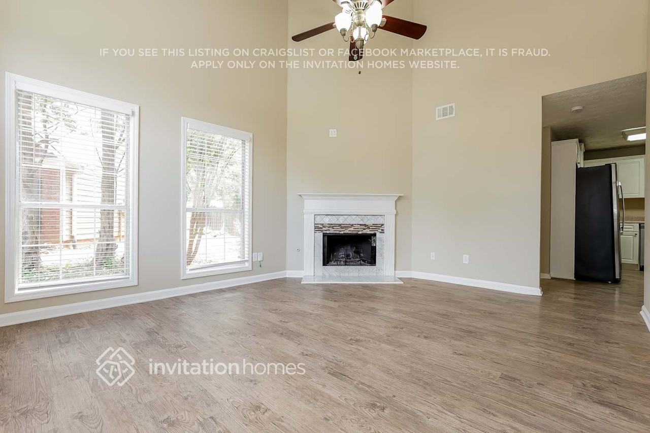 1510 Arbour Glenn Dr - Photo 5 of 18