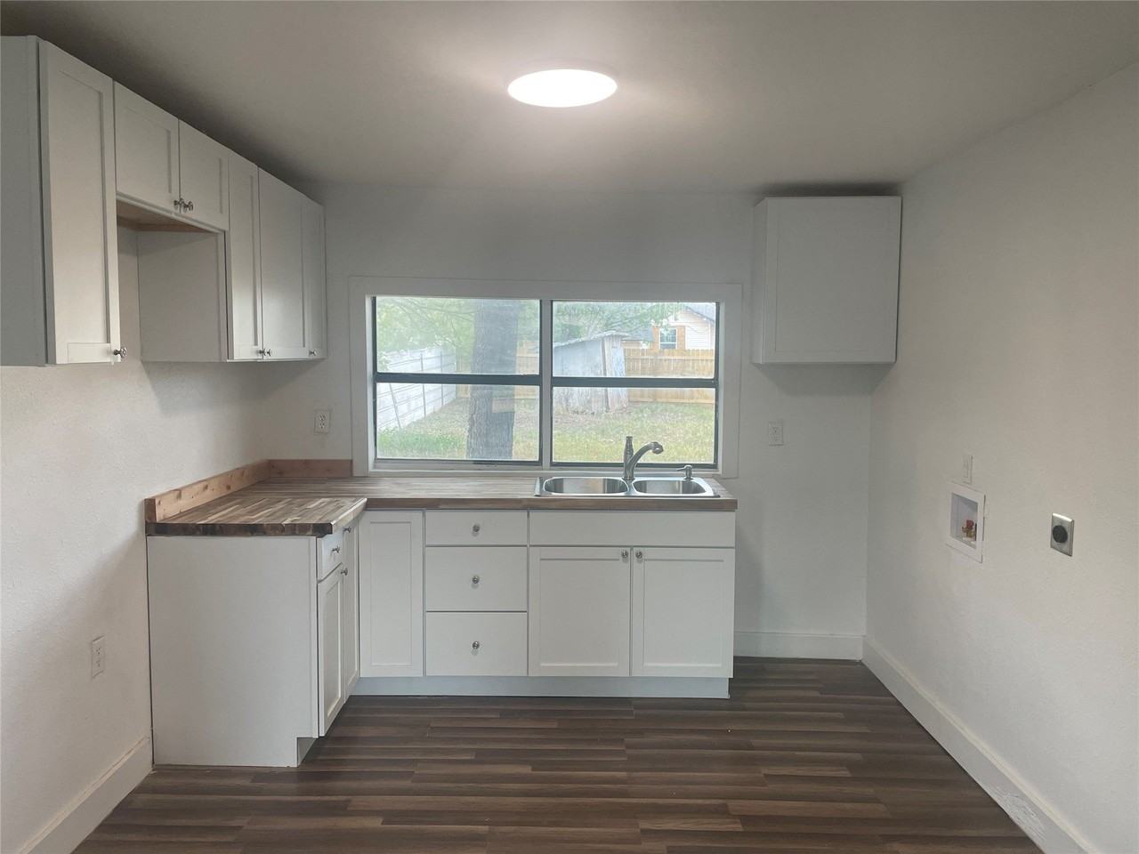 1502 N 15th St - Photo 5 of 19