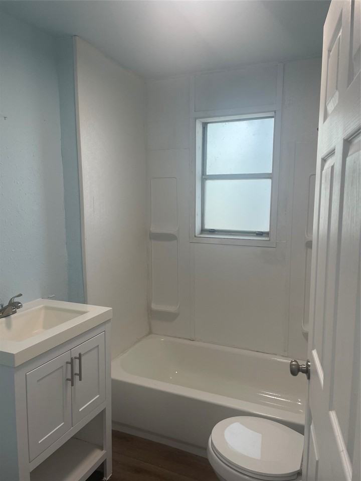 1502 N 15th St - Photo 7 of 19