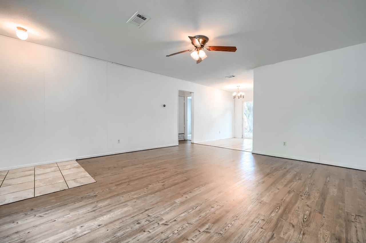 9661 Limestone Dr - Photo 6 of 19