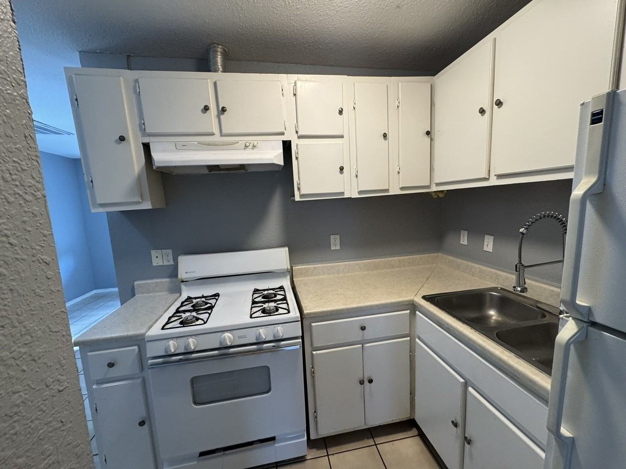 3850 Mount Ranier St #3850 - Photo 4 of 19