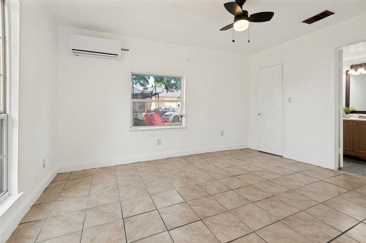 403 N Britain Rd #407B - Photo 7 of 11