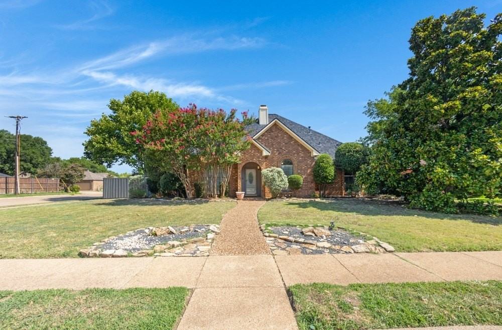901 Green Brook Dr - Photo 2 of 30