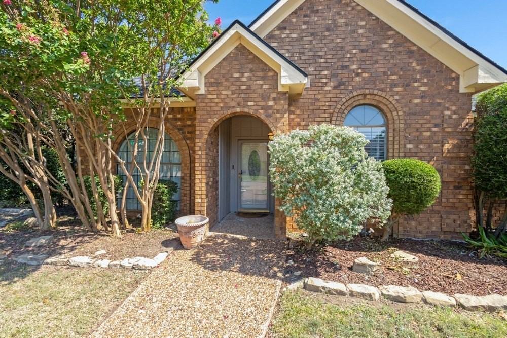 901 Green Brook Dr - Photo 3 of 30
