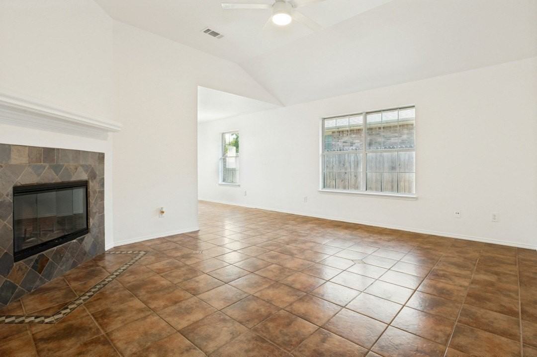 3104 Caballero Cir - Photo 4 of 12