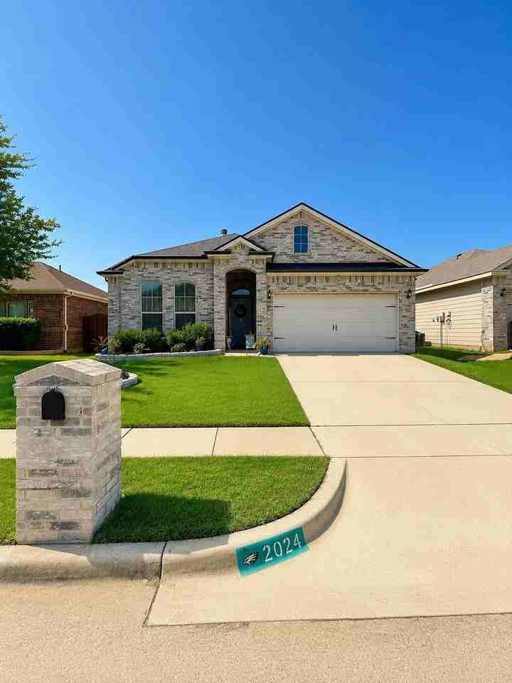 2024 Belshire Ct - Photo 2 of 25
