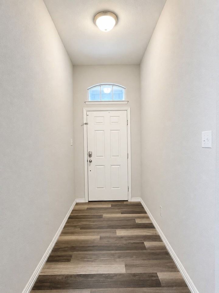 2024 Belshire Ct - Photo 3 of 25