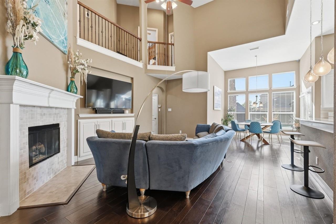 1273 Ranch Gate Ln - Photo 4 of 31