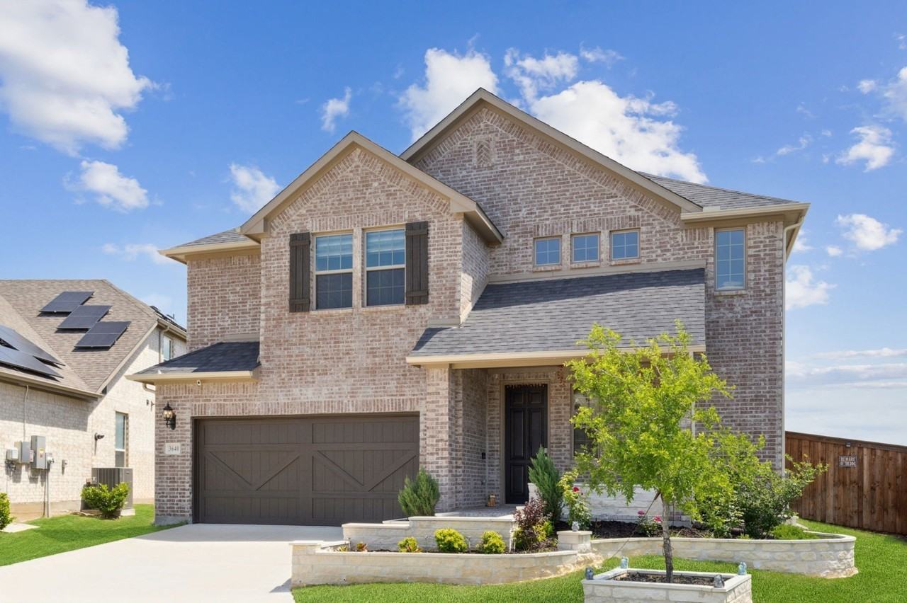 3640 Lillian Ct - Photo 3 of 38
