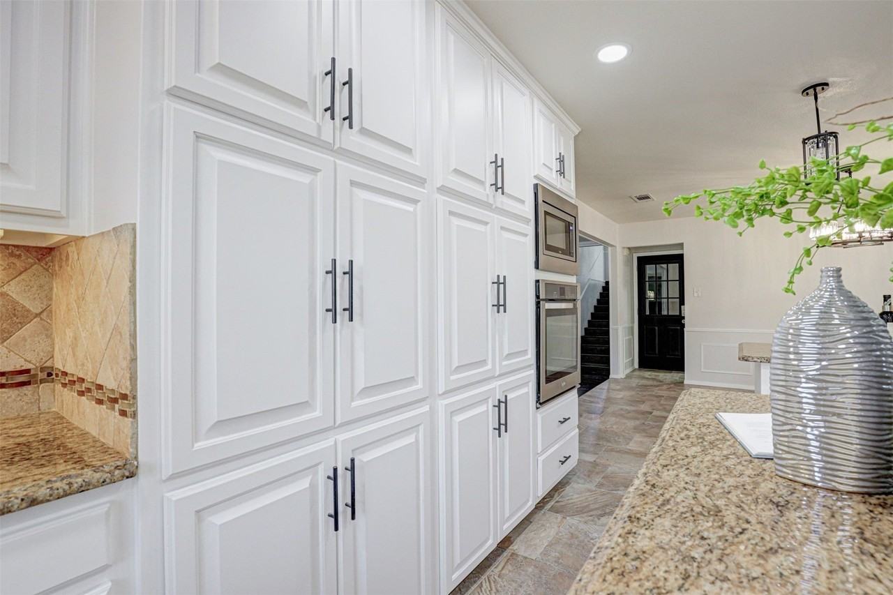 6004 Quails Path - Photo 5 of 23