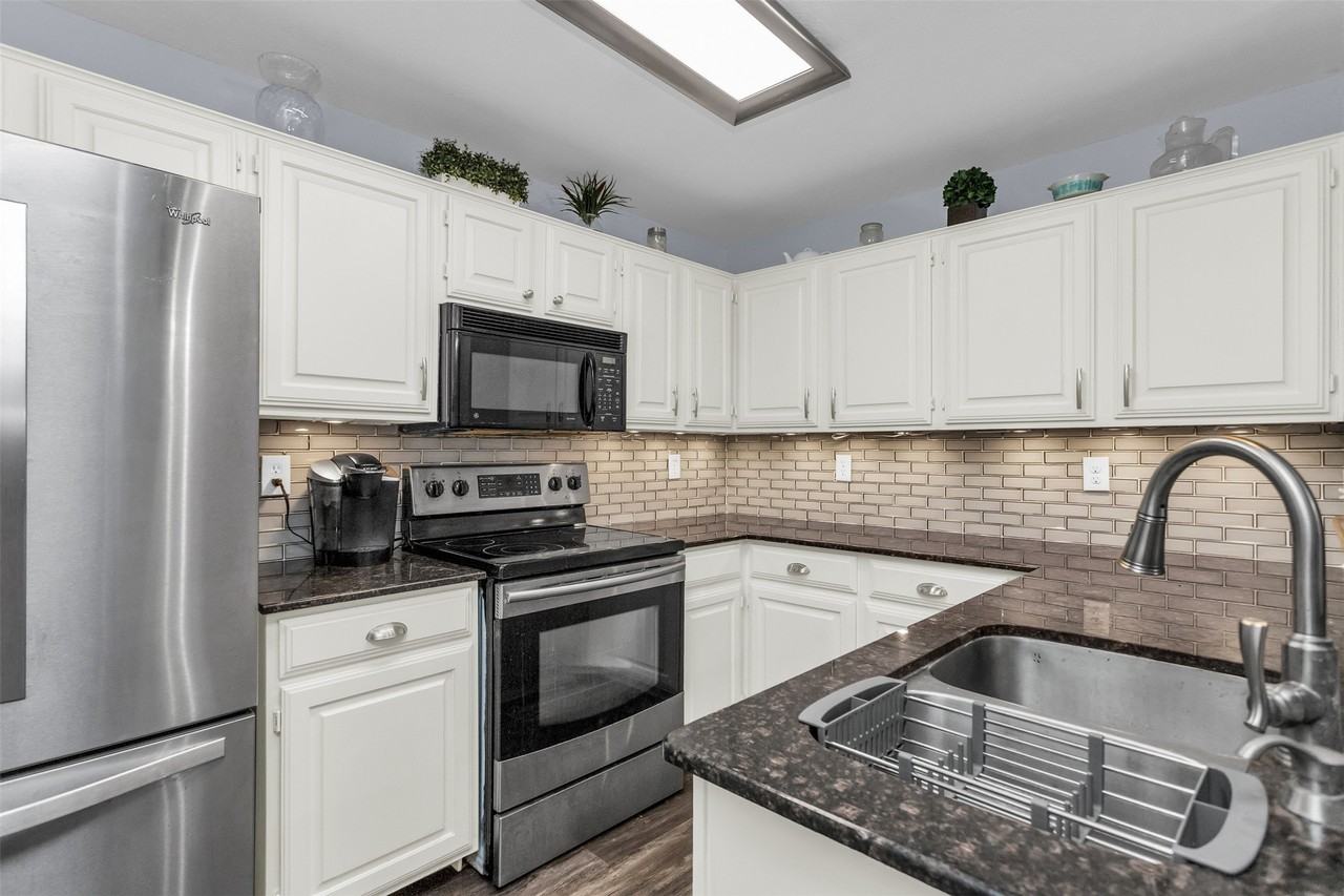 12660 Hillcrest Rd #9104 - Photo 7 of 21