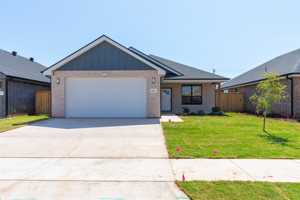 featured image of 6613 Prickly Pear Way