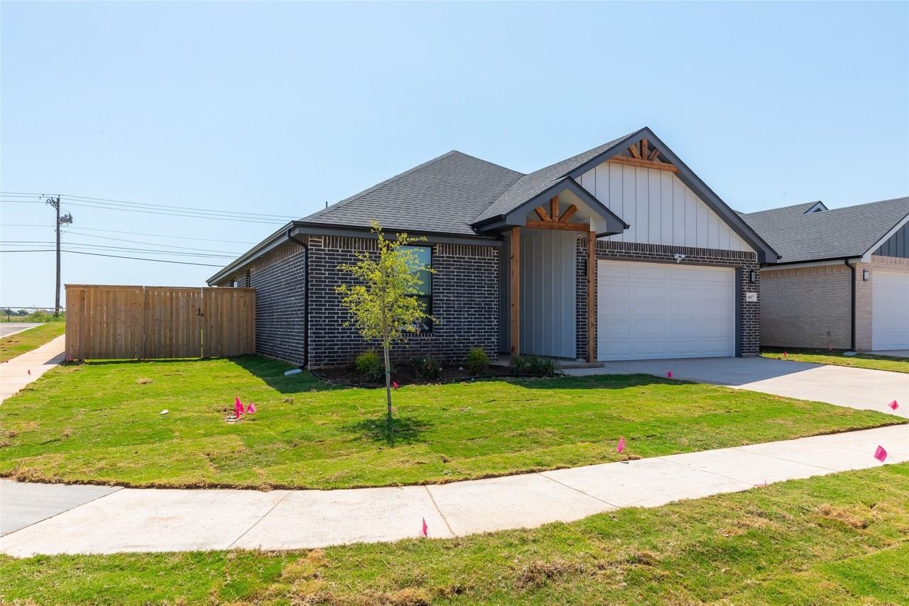 6607 Prickly Pear Way - Photo 2 of 29