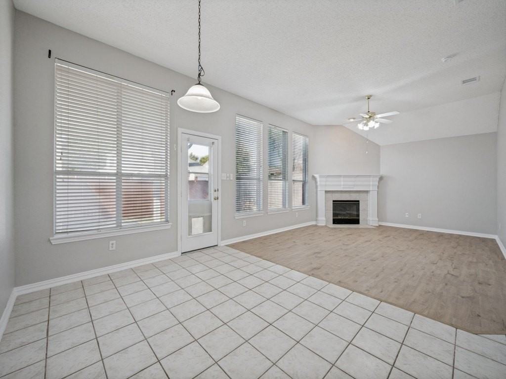 1645 Angel Falls Dr - Photo 5 of 25
