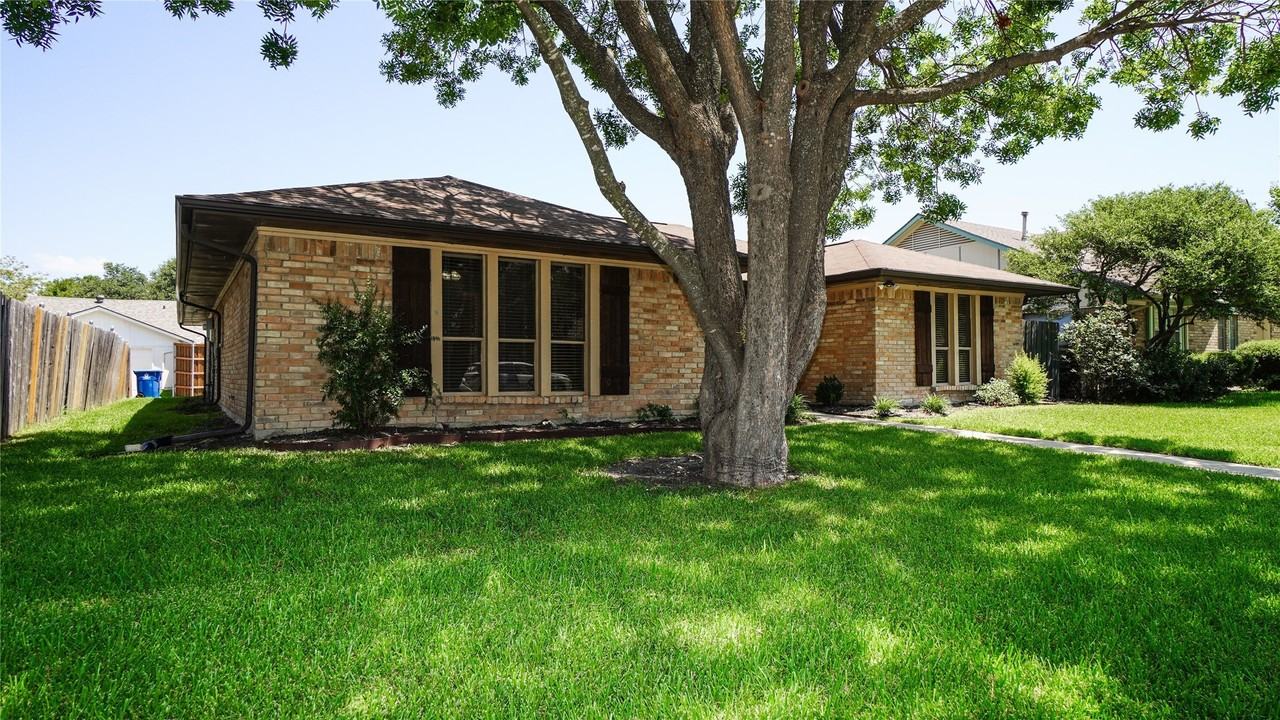 7113 Ridgeview Dr - Photo 2 of 26