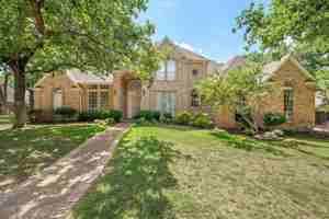 featured image of 1004 Chimney Hill Trl