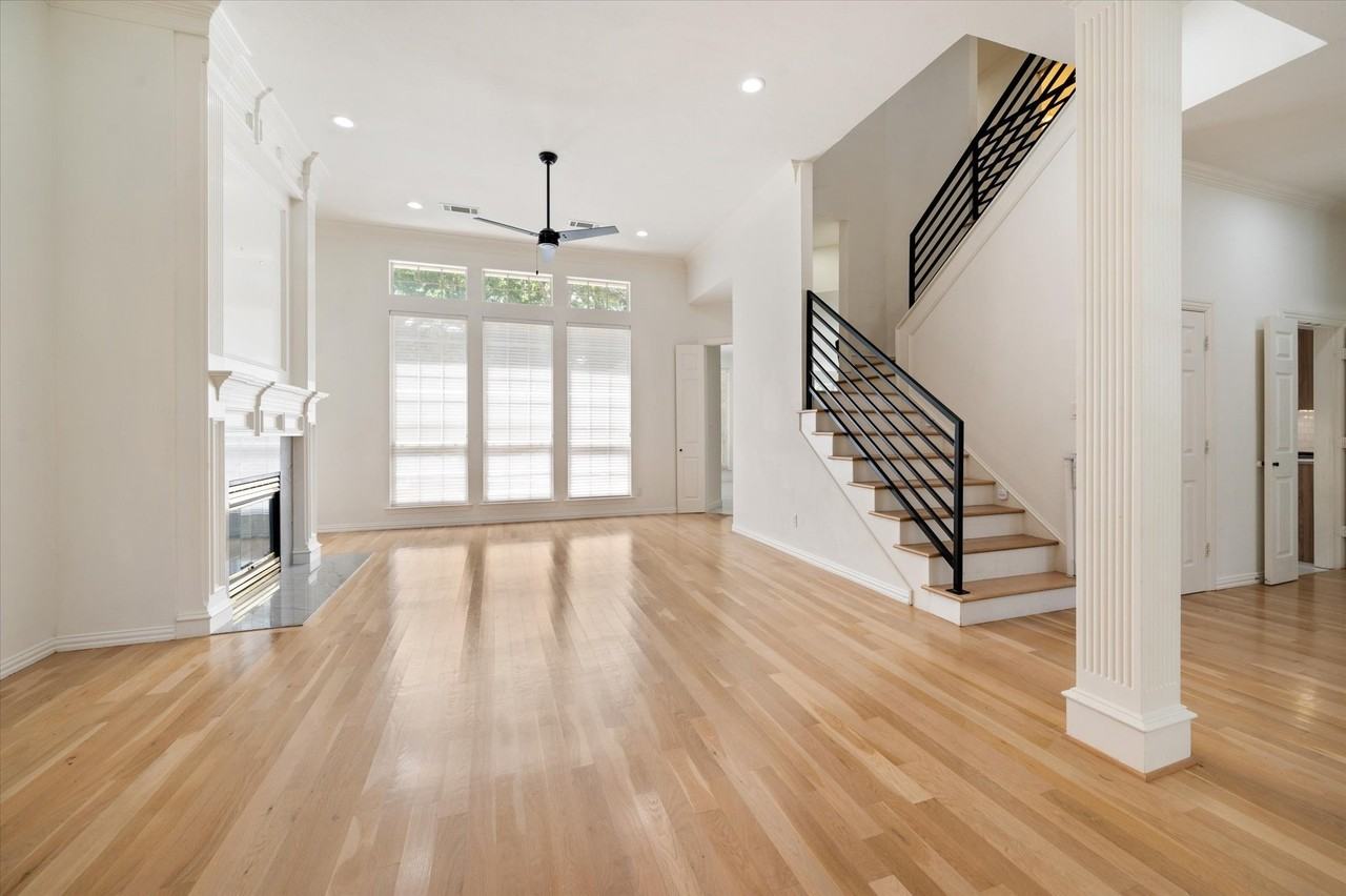 1004 Chimney Hill Trl - Photo 6 of 37