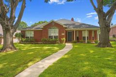 322 Hillcroft Dr - Photo 1 of 1