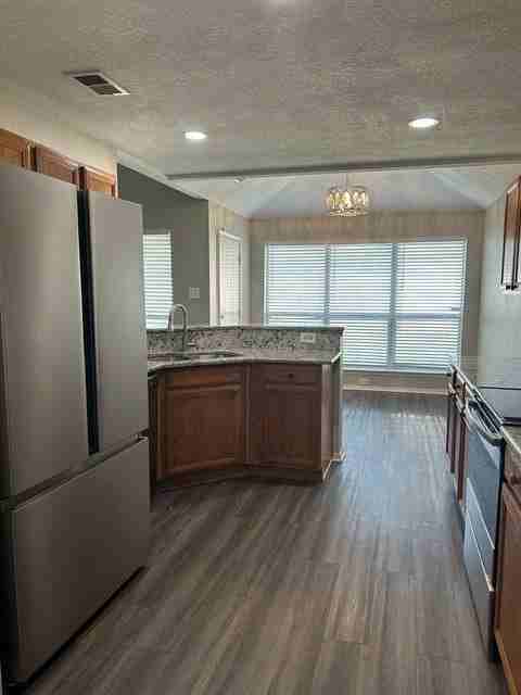 1012 High Crest Dr - Photo 7 of 20