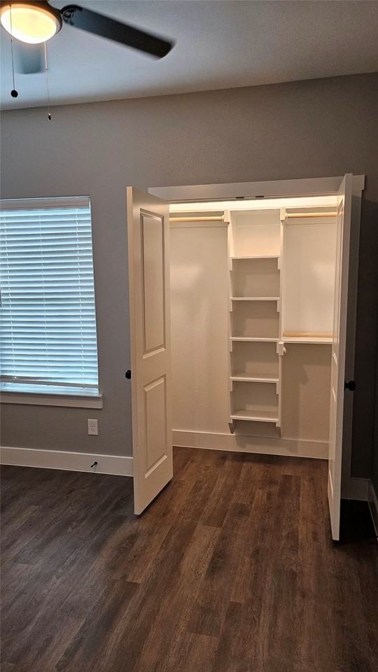 931 W Elm St - Photo 6 of 22