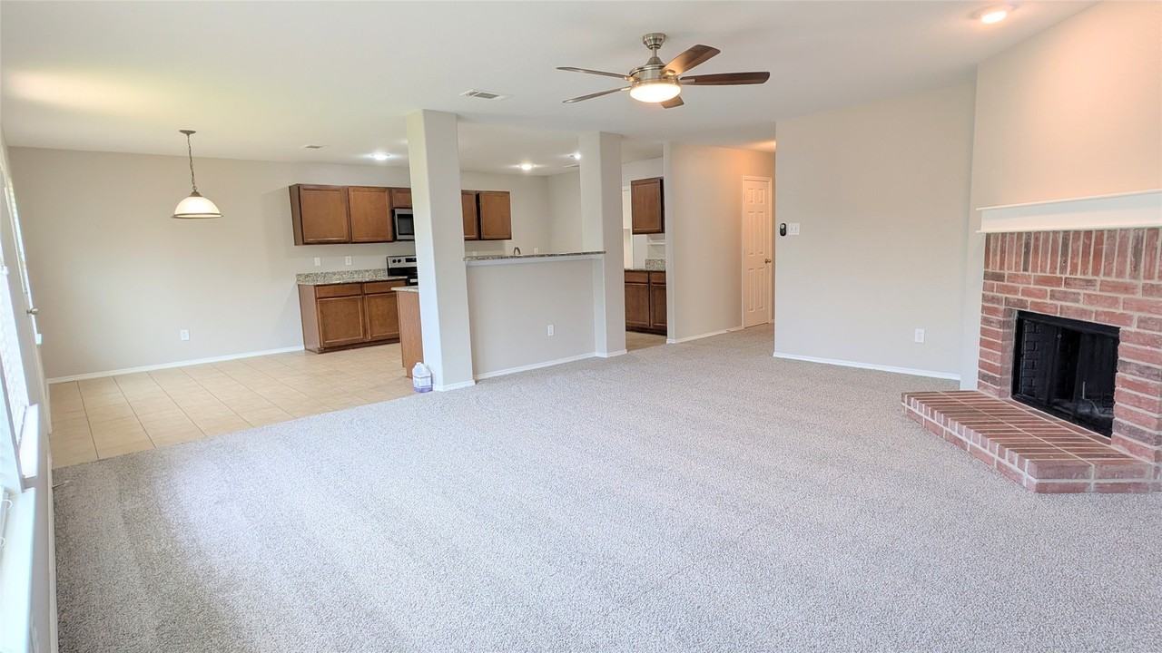 3200 Brixton Dr - Photo 7 of 40