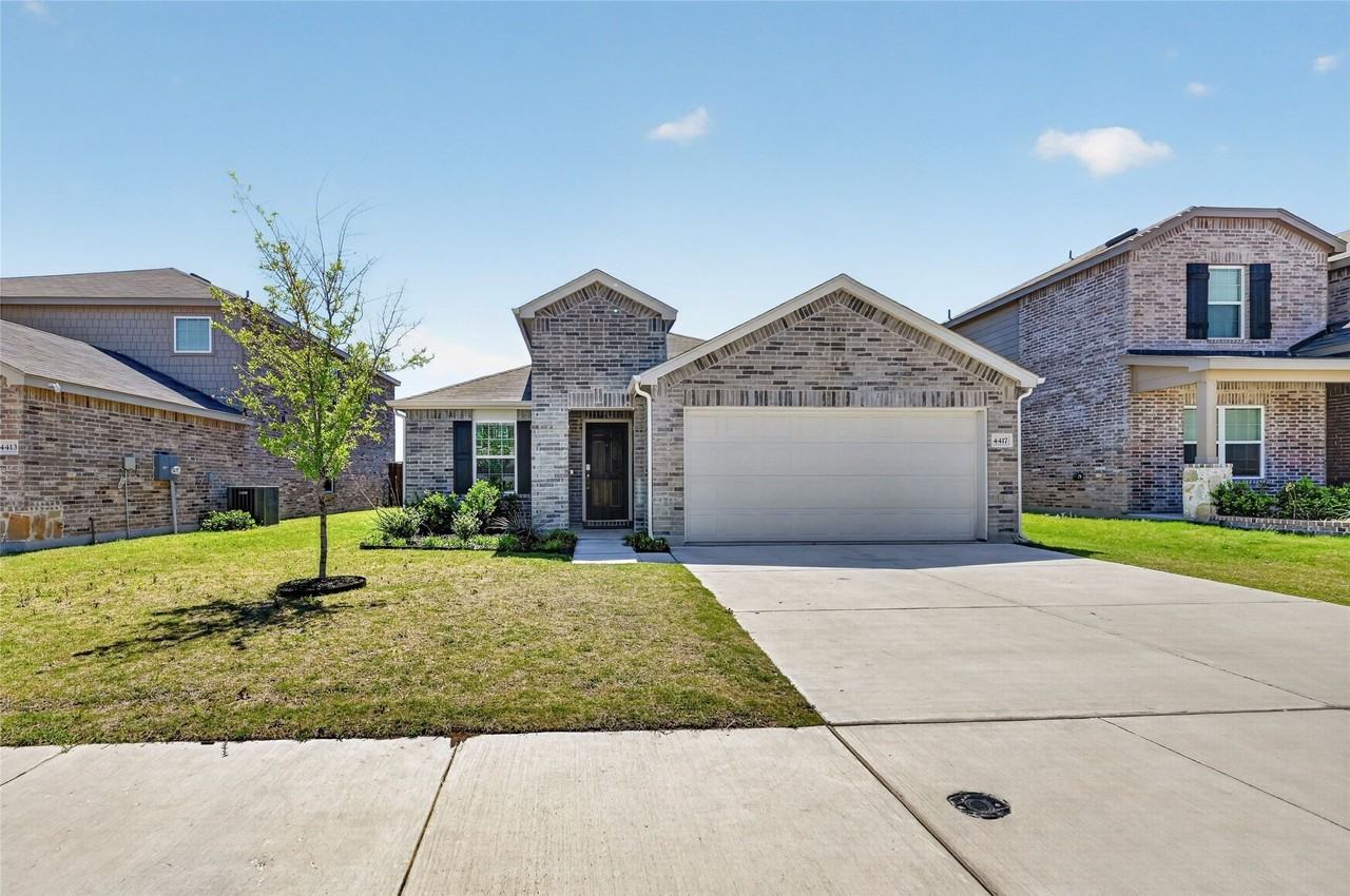 4417 Benham Dr