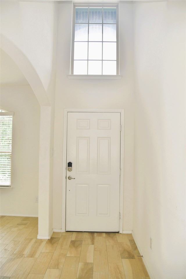 1405 Acmite Ave - Photo 2 of 24