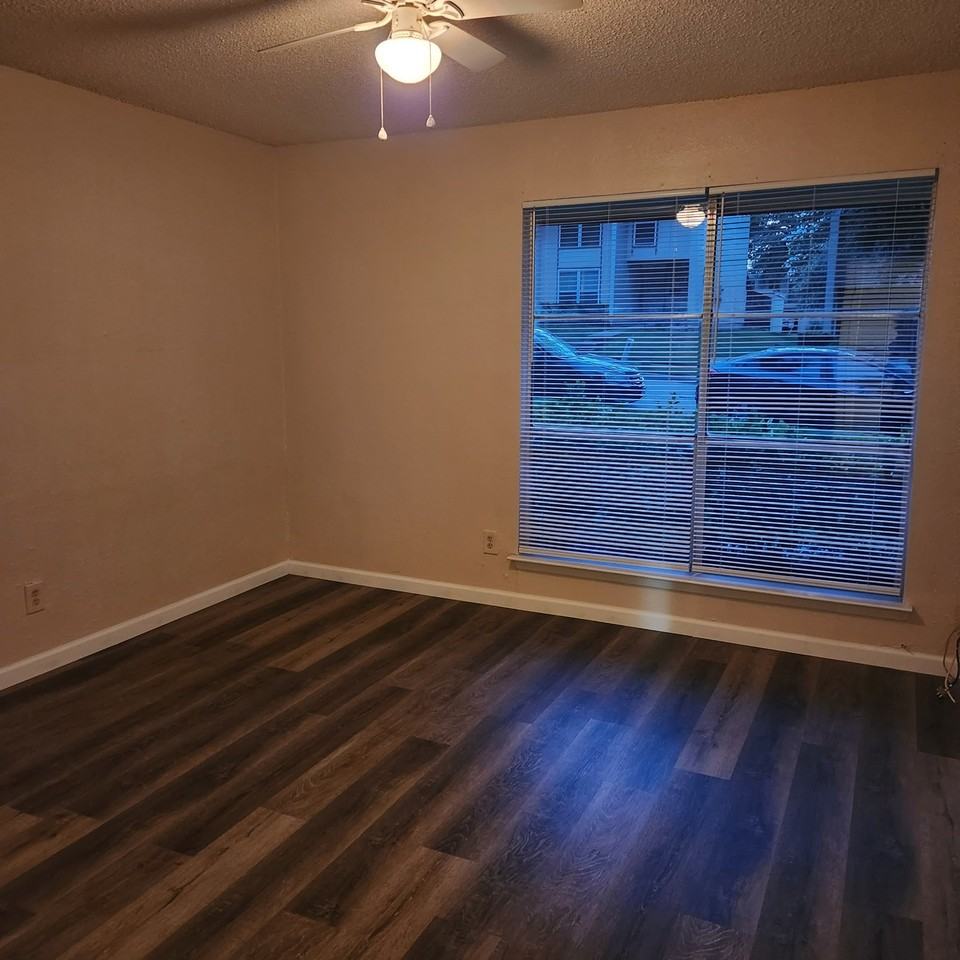 324 Valley Park Dr - Photo 4 of 14