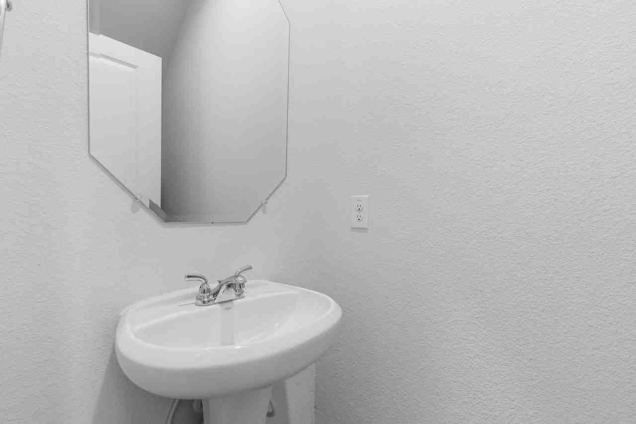 1017 King St - Photo 6 of 37