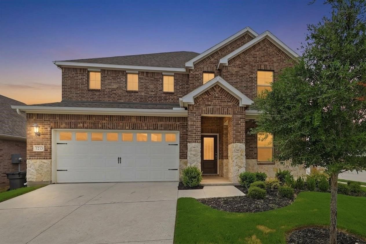 1213 Birchwood Ln - Photo 3 of 34