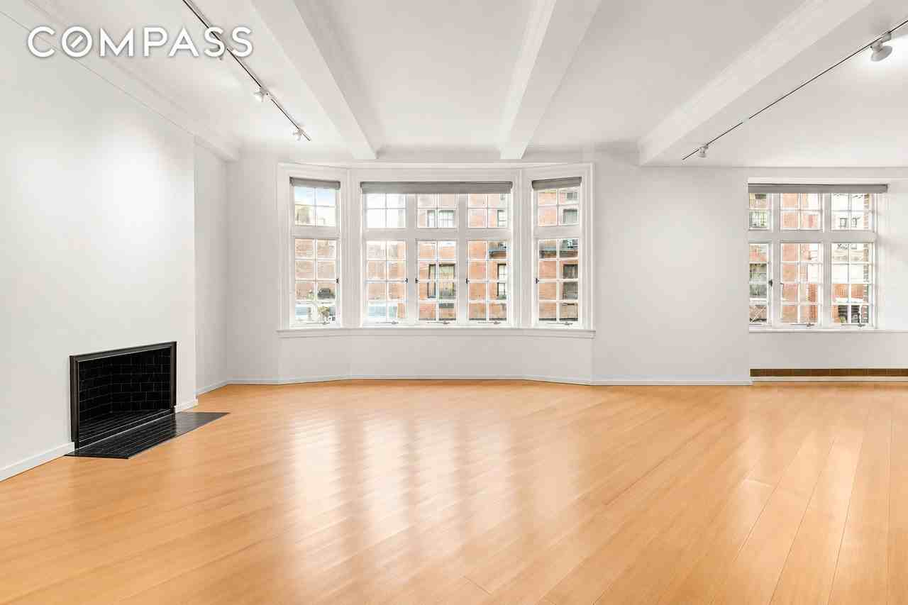 40 E 62nd St #6E