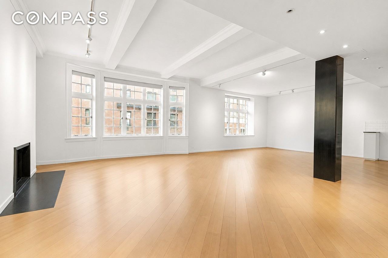 40 E 62nd St #6E - Photo 2 of 17