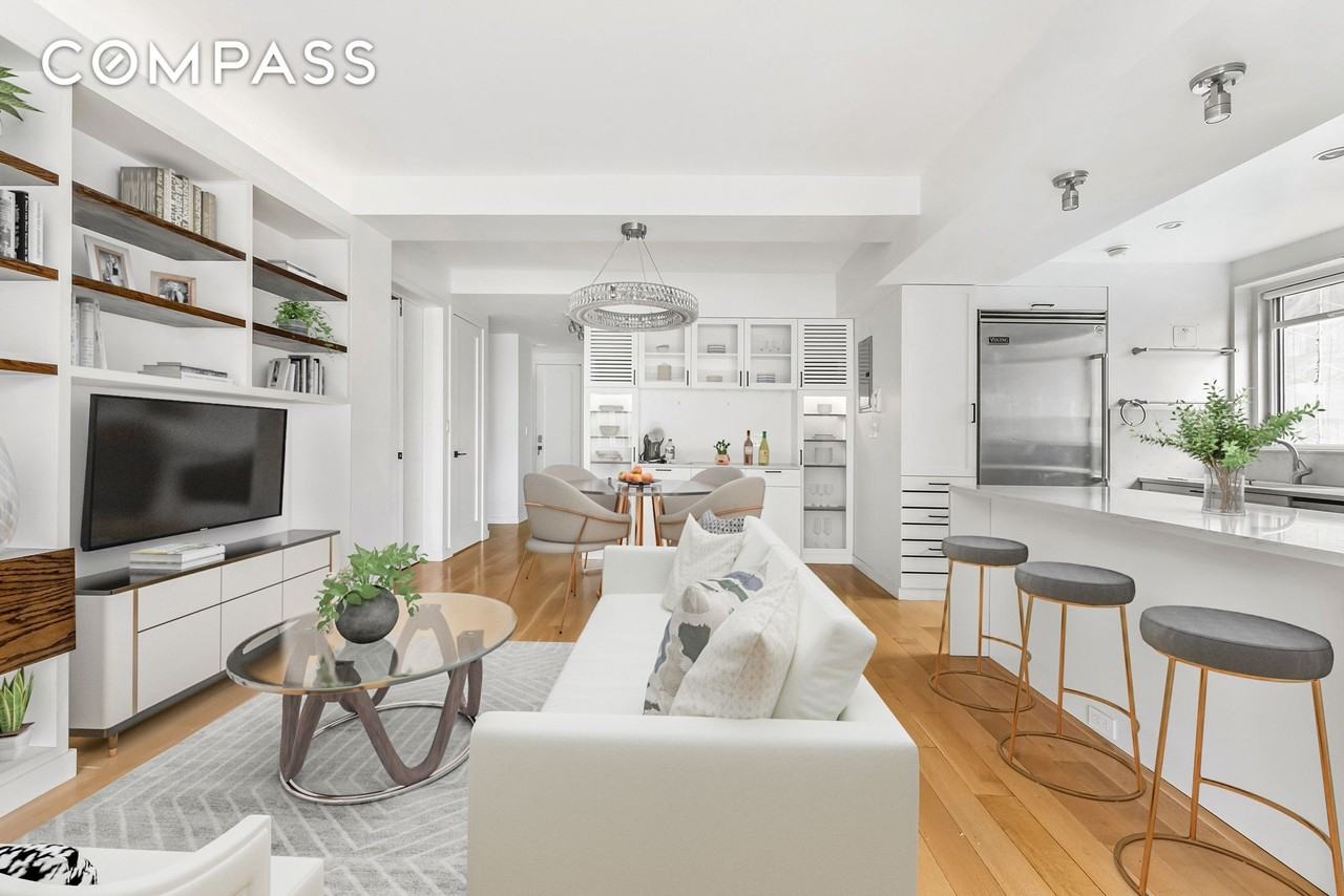20 E 68th St #11C - Photo 2 of 12