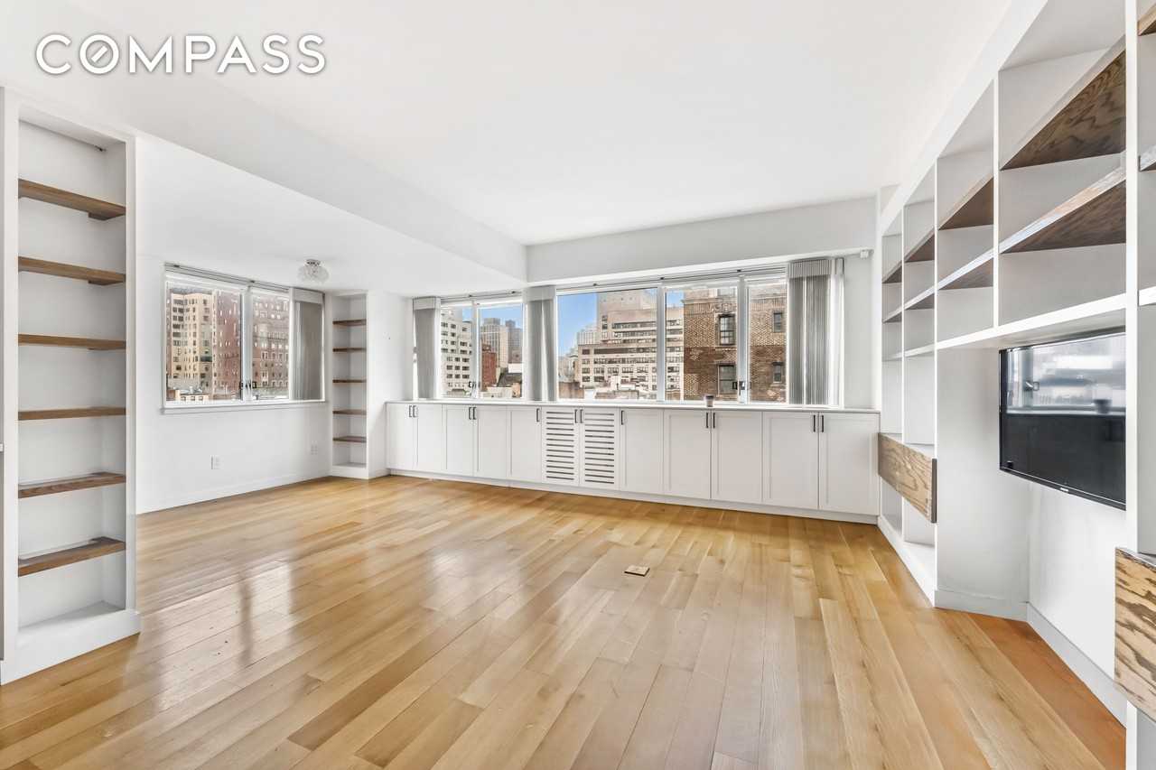 20 E 68th St #11C - Photo 3 of 12