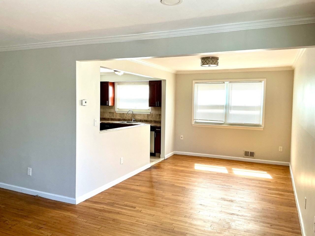 300 Jefferson Ave #1 - Photo 6 of 17