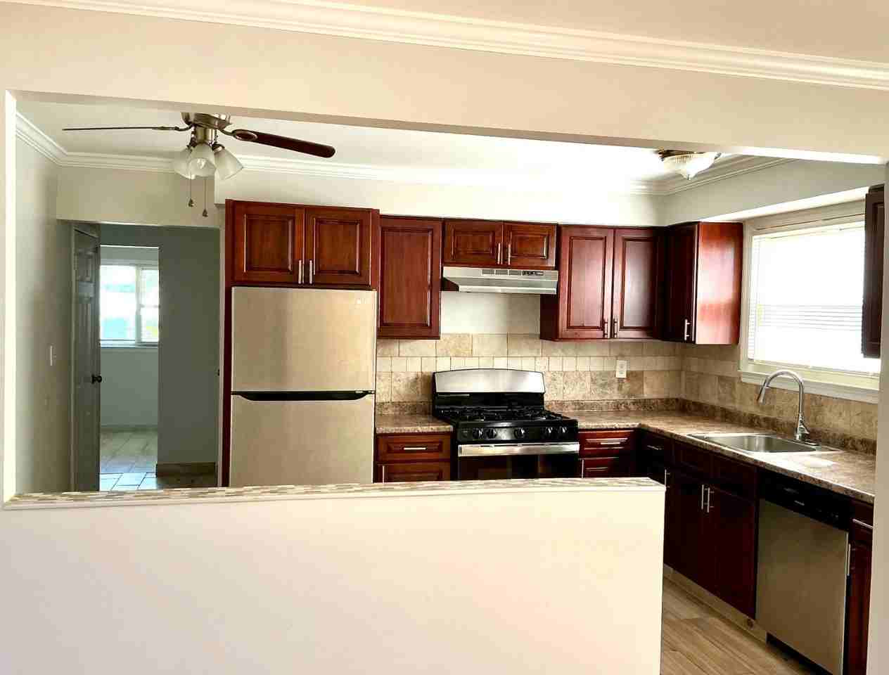 300 Jefferson Ave #1 - Photo 7 of 17