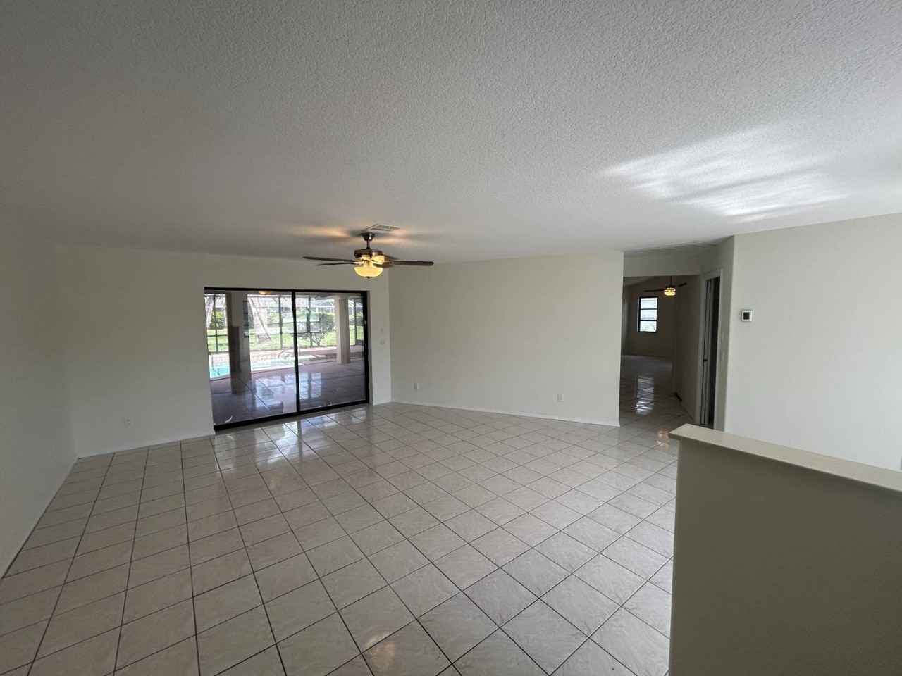 2093 Rio De Janeiro Ave - Photo 2 of 15