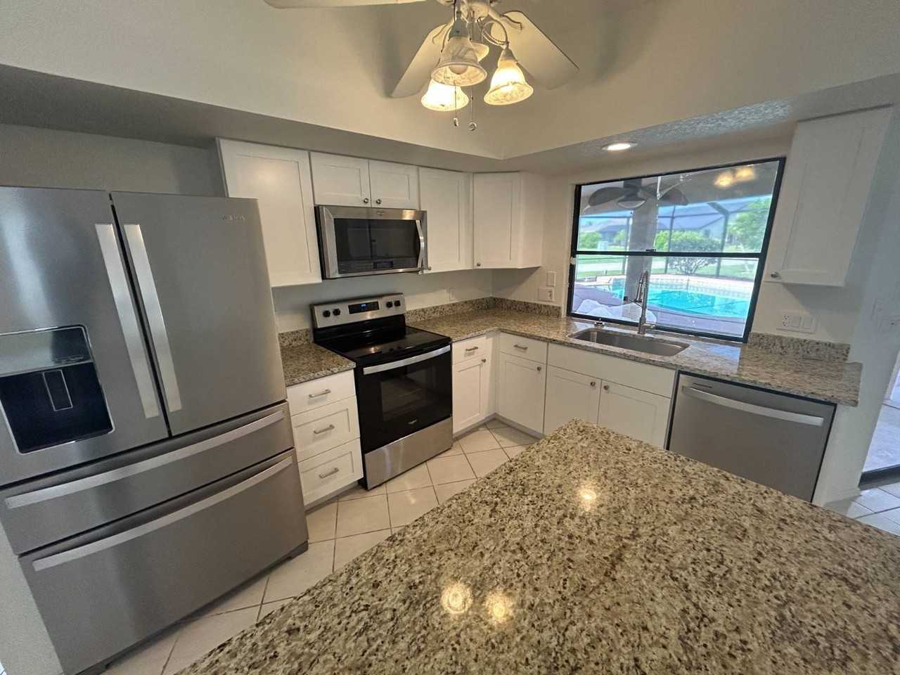 2093 Rio De Janeiro Ave - Photo 6 of 15