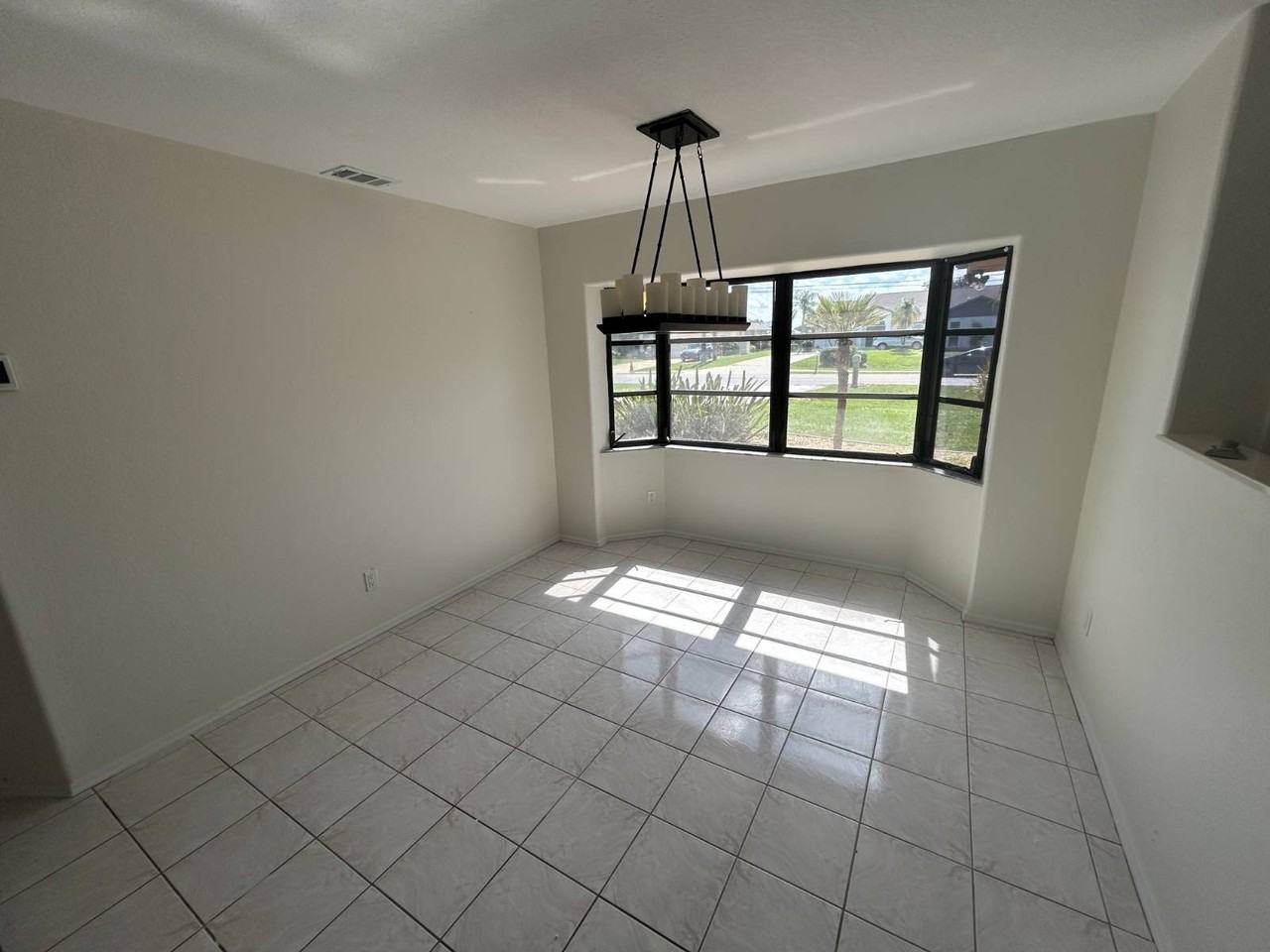 2093 Rio De Janeiro Ave - Photo 7 of 15
