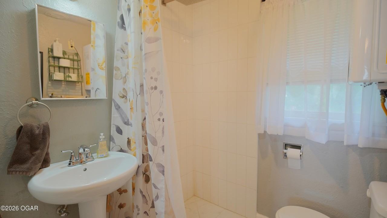 603 S Ozark Ave - Photo 4 of 8