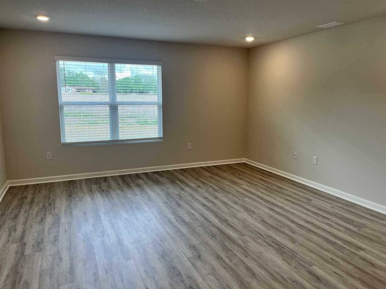 3432 Fallschase Blvd - Photo 6 of 39