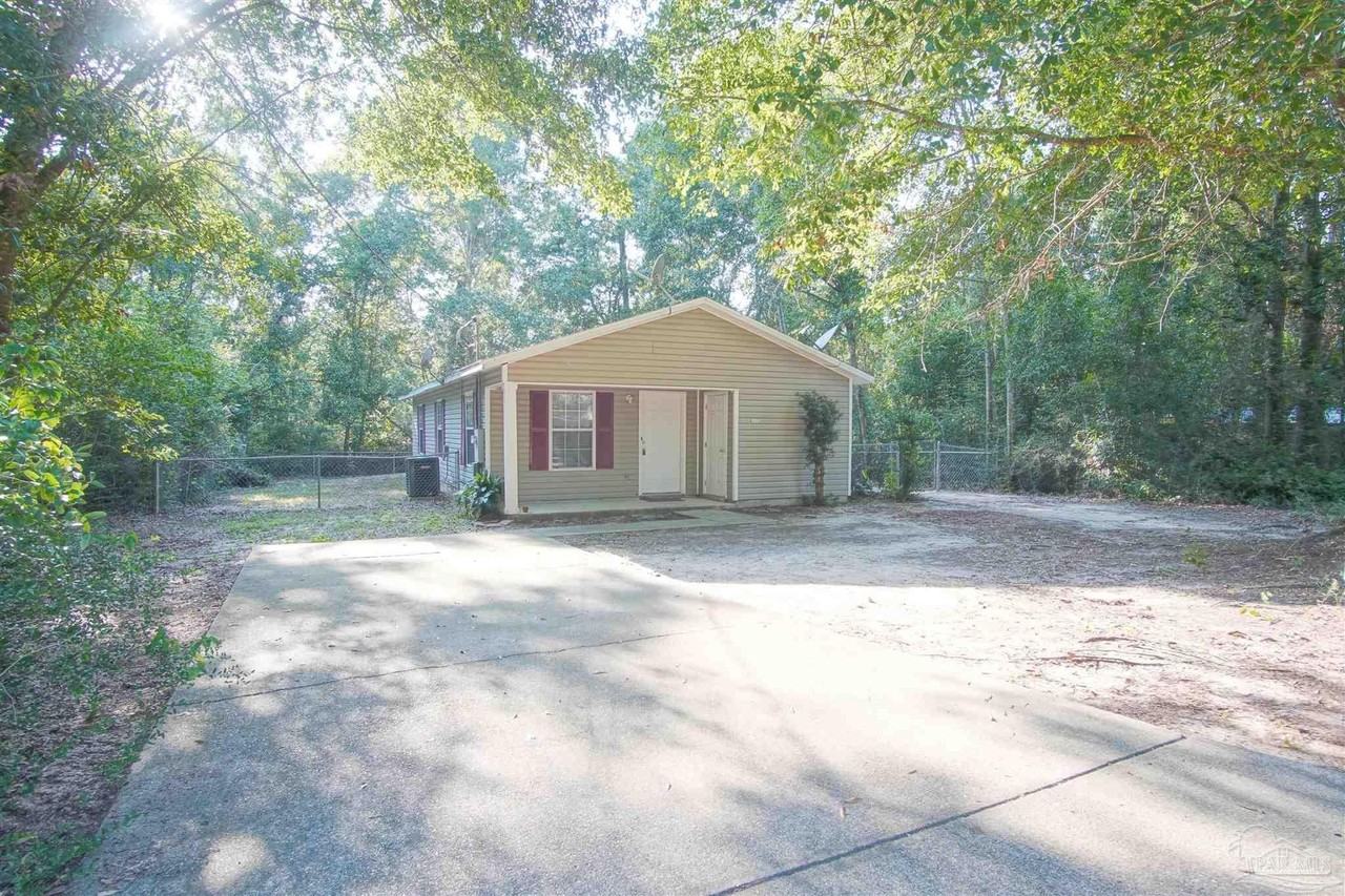 4121 Woodfin Cir - Photo 2 of 15