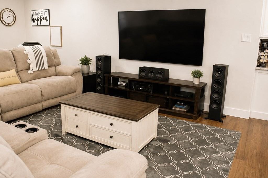 1616 W Dengar Ave - Photo 3 of 20