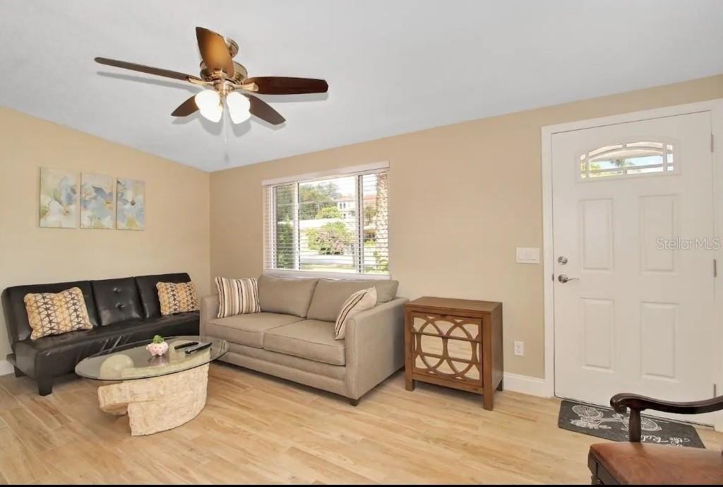 514 Ulelah Ave - Photo 3 of 9
