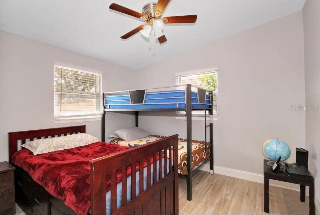 514 Ulelah Ave - Photo 7 of 9